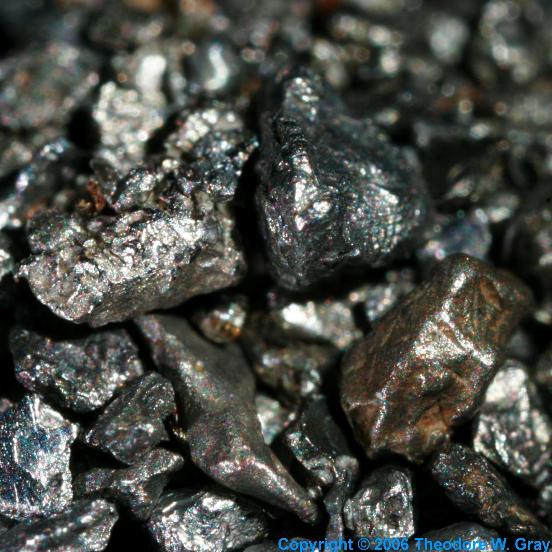 铱回收利润揭秘 铱属于铂族金属,地壳中含量微乎其