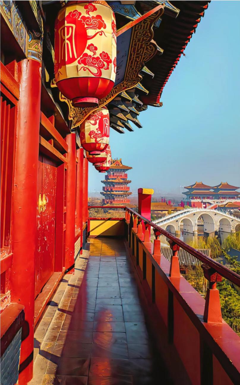 一个春日的清晨,我来到了位于中国河南省开封市的清明上河园