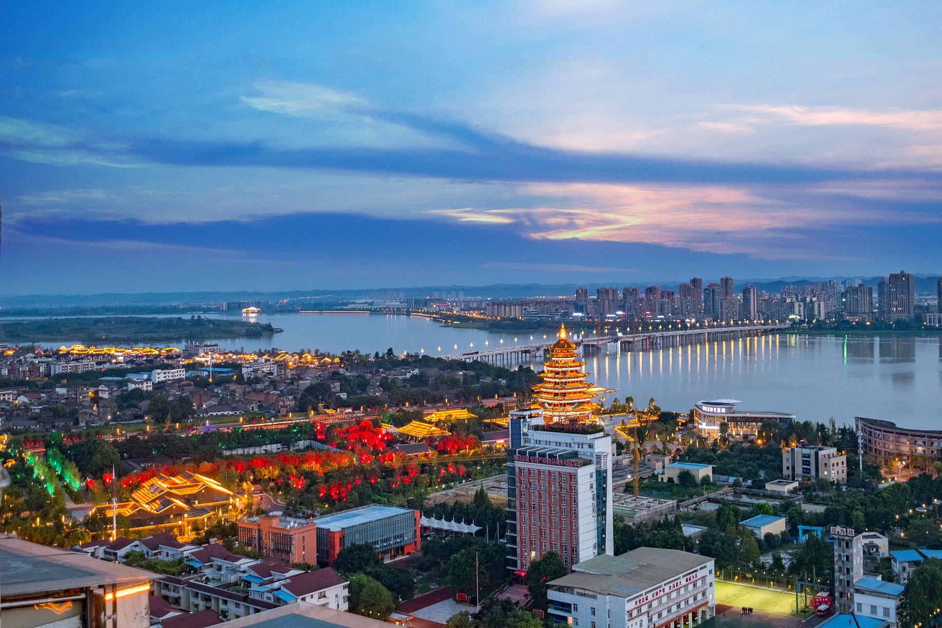 秋日环游九江市 九江市,位于江西省的北部,是一个拥有悠久历史和丰富