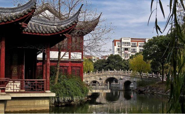 上海古华园,江南园林风格的免费公园 古华园位于上海市奉贤区南桥镇