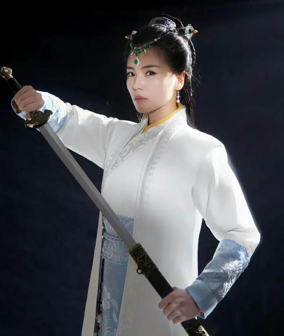 刘涛再演霓凰郡主 刘涛在综艺王牌对王牌节目中再演霓凰郡主,时隔八年