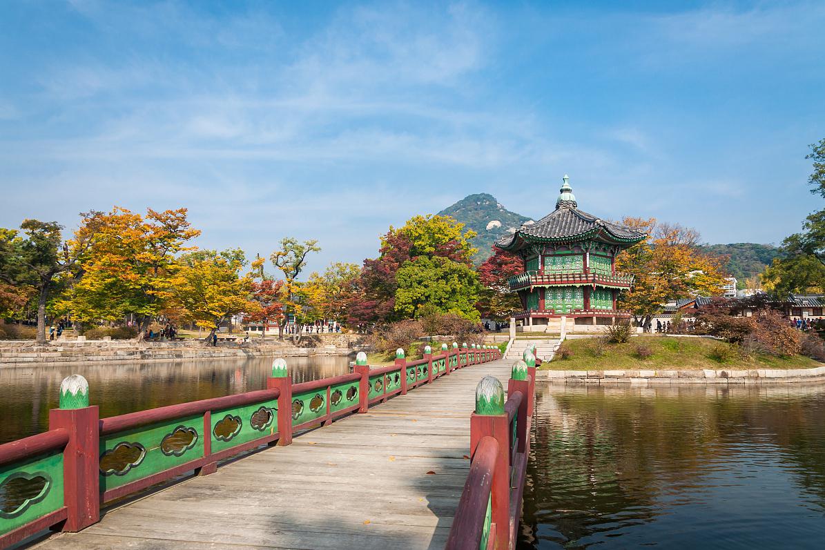 台中市秋季旅游攻略:四个值得一去的景点 台中市,位于台湾中部,以其