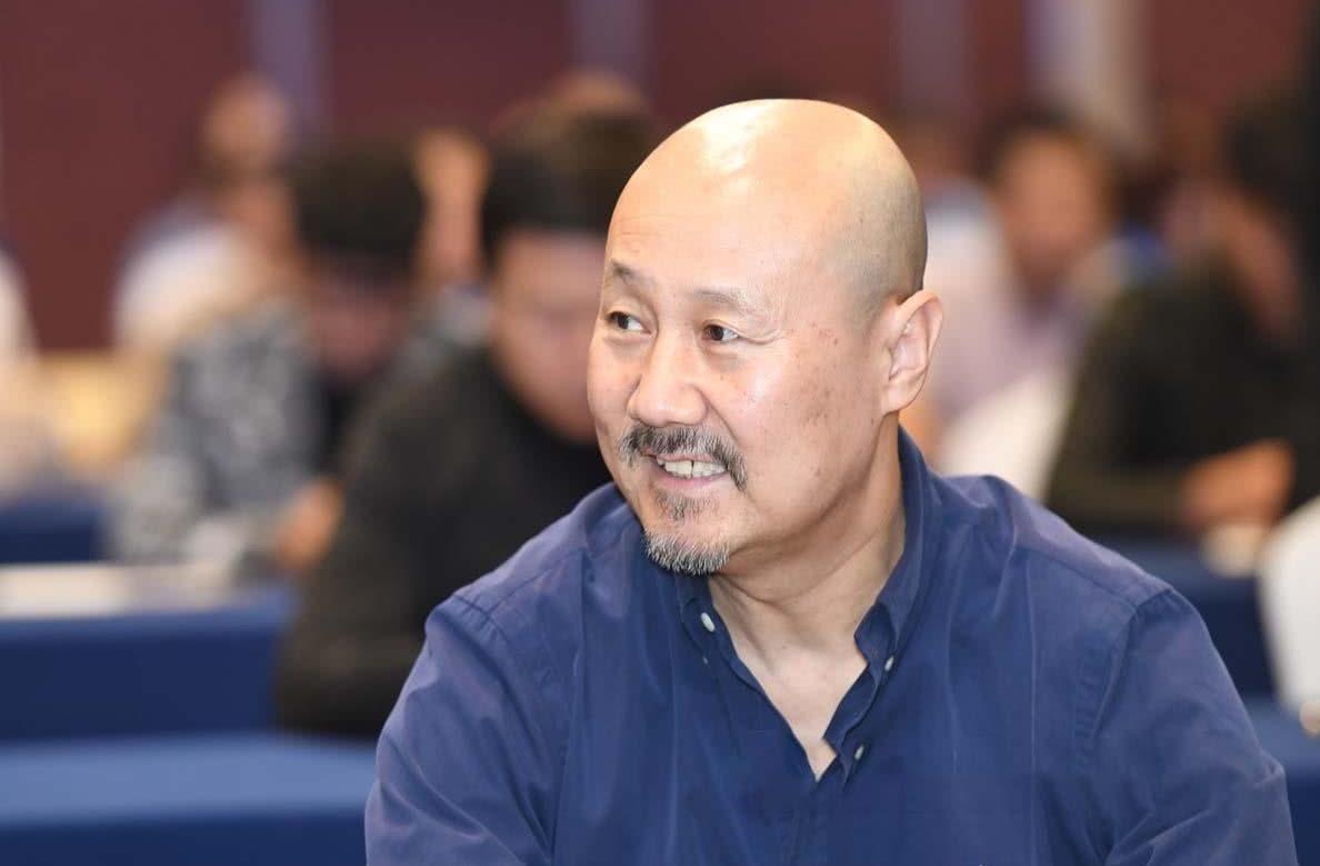 明星生下残疾孩子难治 明星生下残疾孩子,尽管拥有丰富的财富和资源