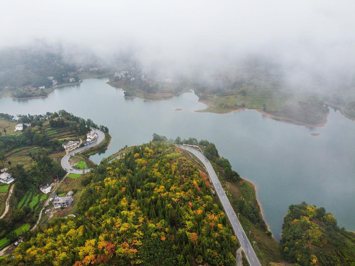铜梁玄天湖,大自然的美丽之地 玄天湖,位于中国重庆市铜梁区,是一片