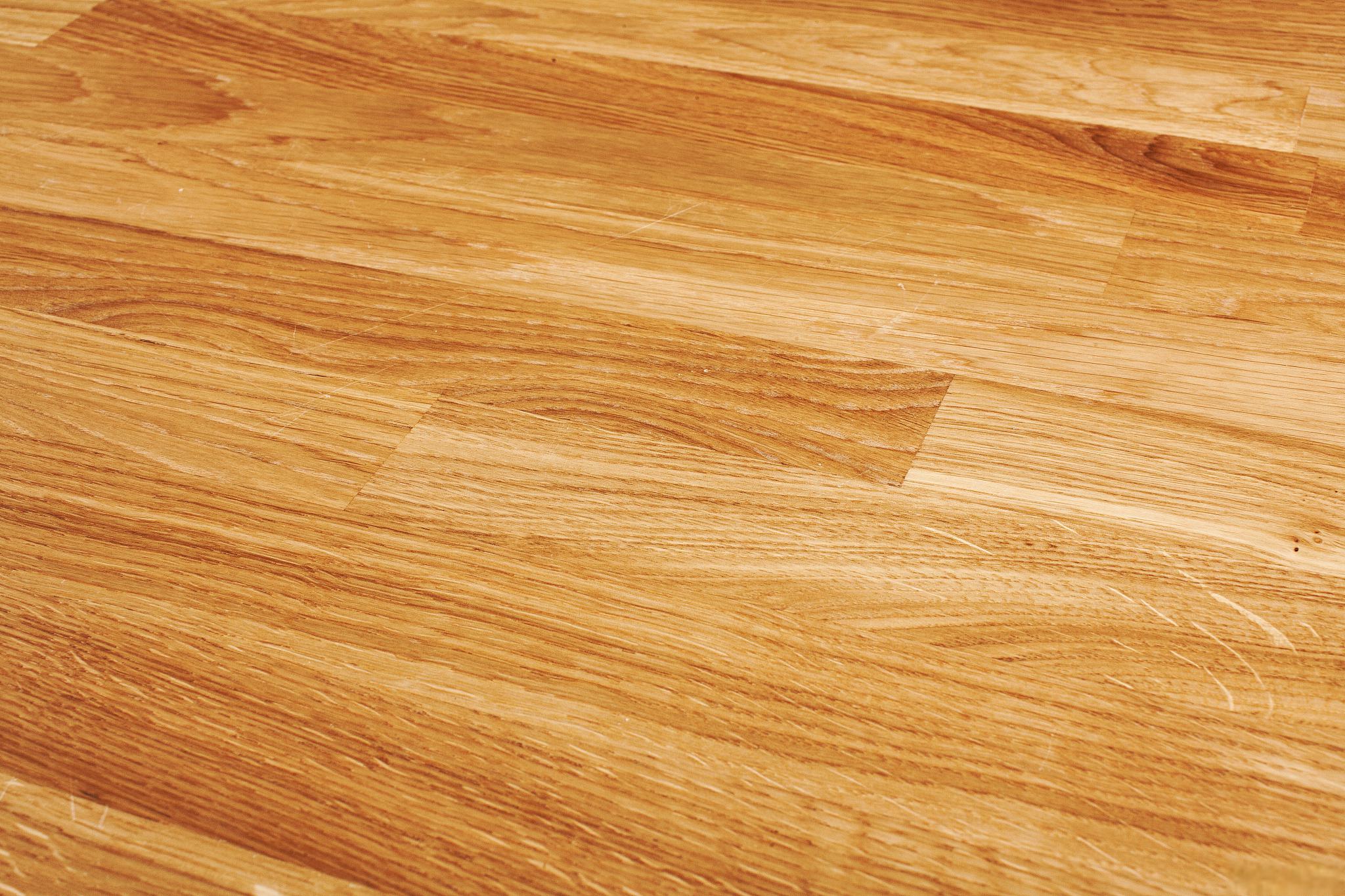 胡桃木和橡胶木哪个更适合您的家具制作 胡桃木和橡胶木都是家具制作