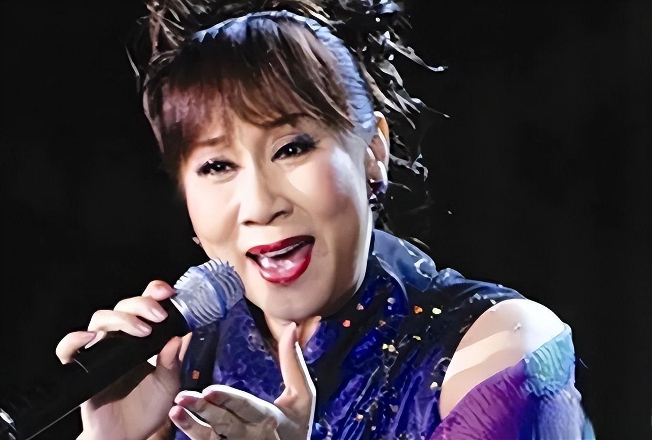 奚秀兰:从香港火到内地 奚秀兰是一位曾红遍两岸三地的香港歌手,她的