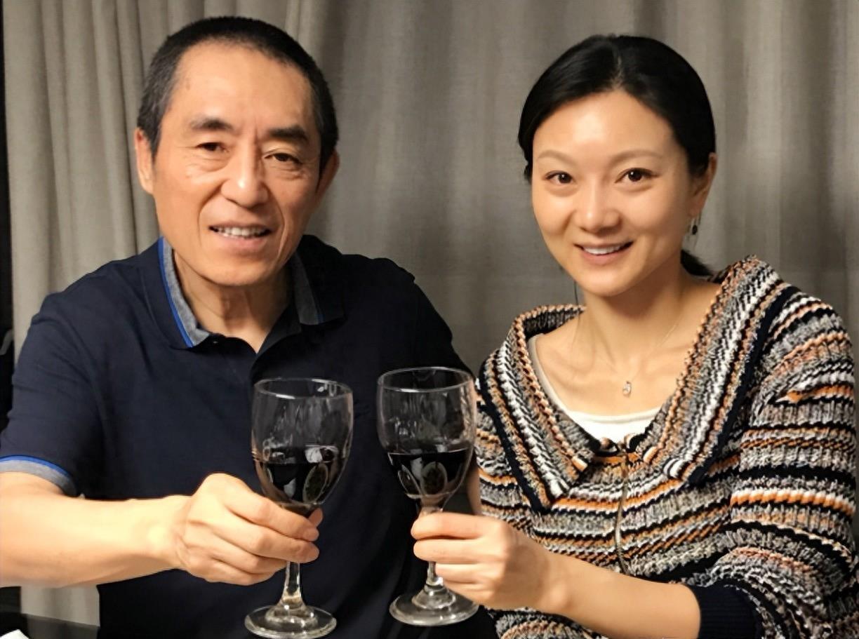 据悉,张艺谋和陈婷在生活习惯和价值观上逐渐产生了差异,导致了婚姻的
