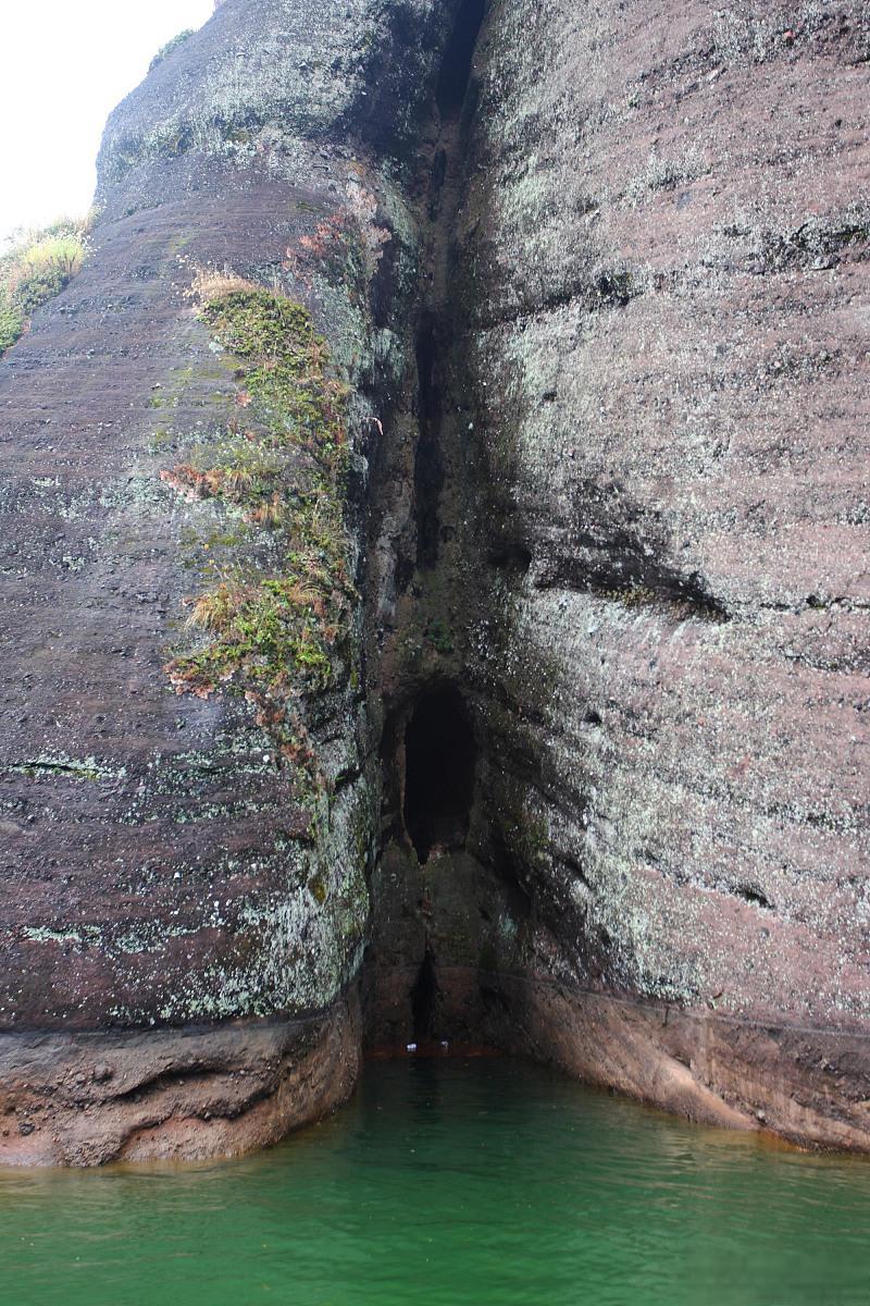 抚顺红河峡谷漂流图片