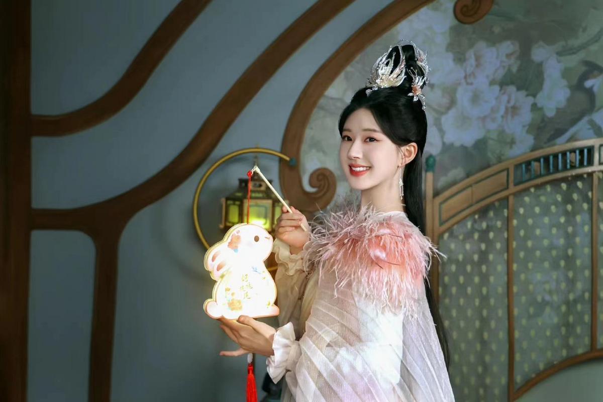古装奇幻励志剧 新剧《神隐》即将上线,这是一部由赵露思主演的古鞍