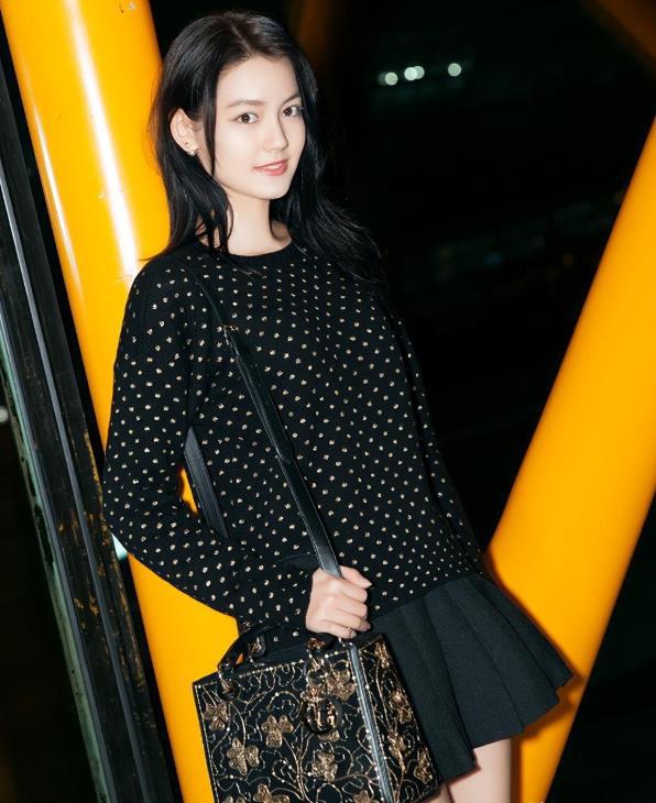 李崇霄:德国妻子坚守守寡 李崇霄,曾是那个贫困农村中一个默默奋斗的