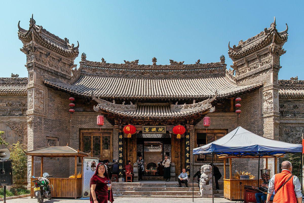 这座被誉为"华北第一民居"的古建筑群是一处独具特色的旅游景点