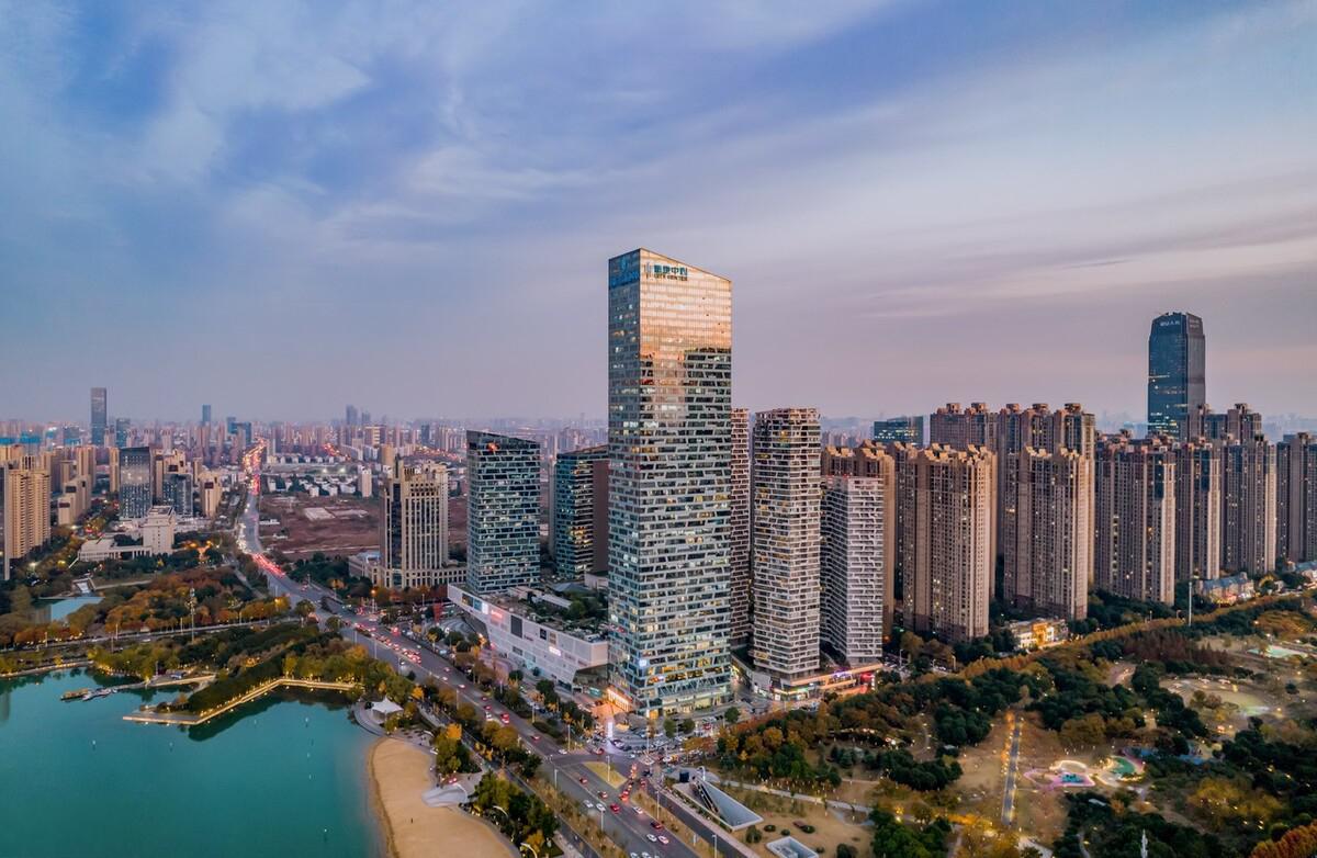 安徽合肥天鹅湖 合肥,安徽省的省会城市,近年来以其美丽的自然风光和