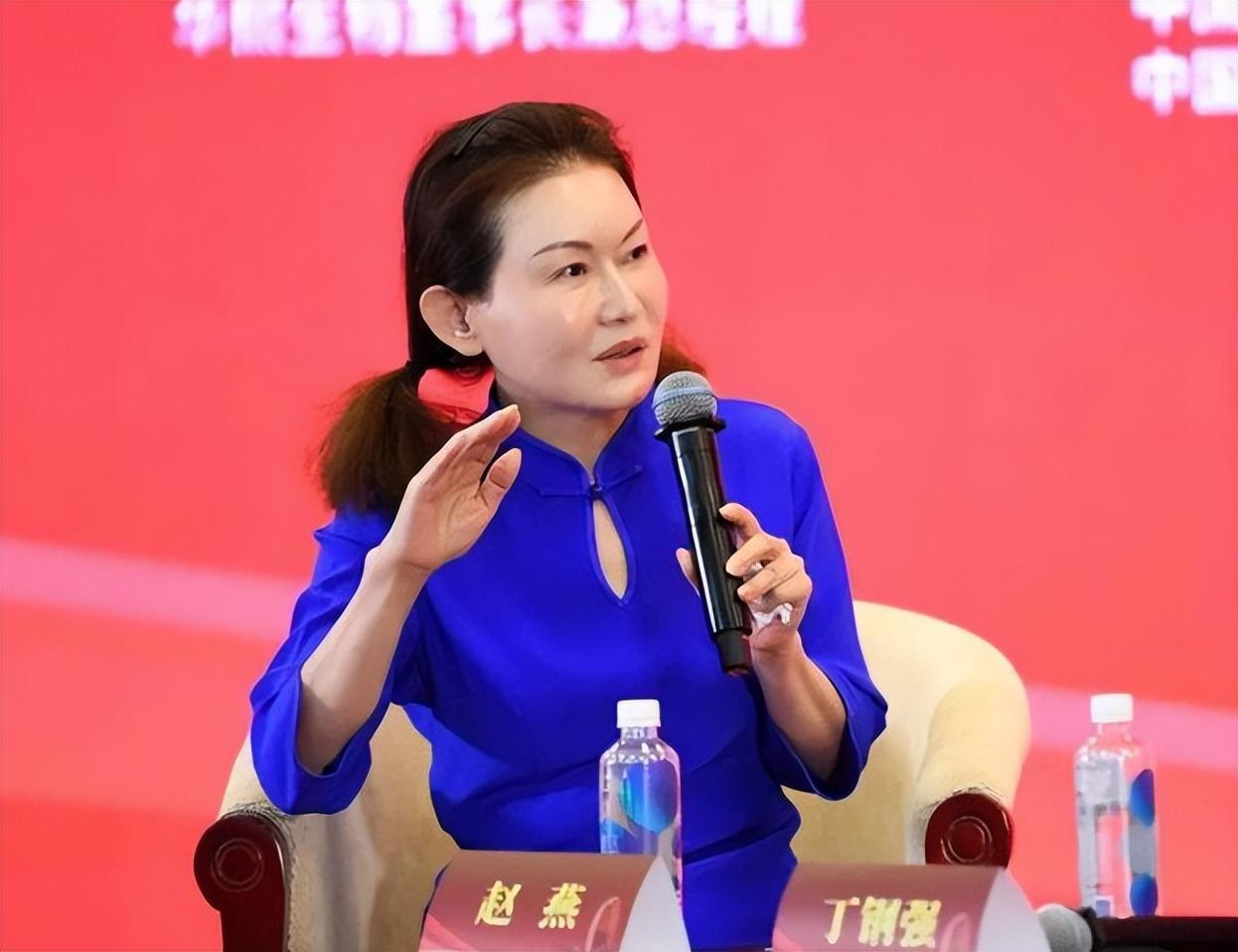 山东女首富赵燕:从大学教师到全球玻尿酸女王 赵燕,一个山东女首富,以