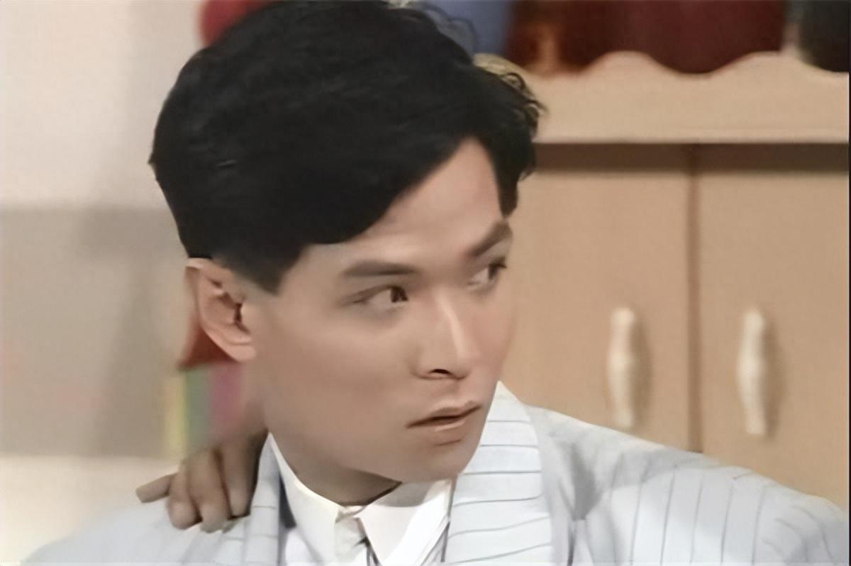 吴廷烨:一个充满故事和传奇色彩的演员 吴廷烨,香港著名男演员,曾经是
