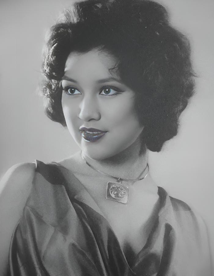 邵音音:娱乐圈的坚韧女性 邵音音,李小龙眼中的白月光,被美联社誉为"