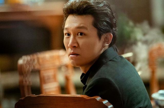 《暗夜与黎明》:小警察与老特工的故事 《暗夜与黎明》是由金琛执导