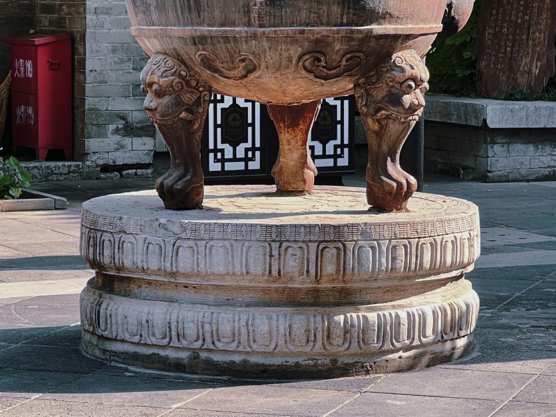 西安湘子庙 西安湘子庙,又称"八仙宫",位于西安市碑林区湘子庙街,是