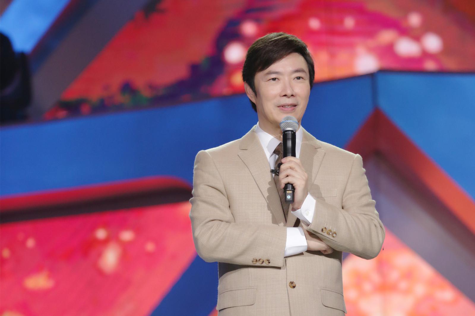 "痴情王子"费玉清:一生只爱一人,退休后知己相伴 费玉清,华语流行乐坛