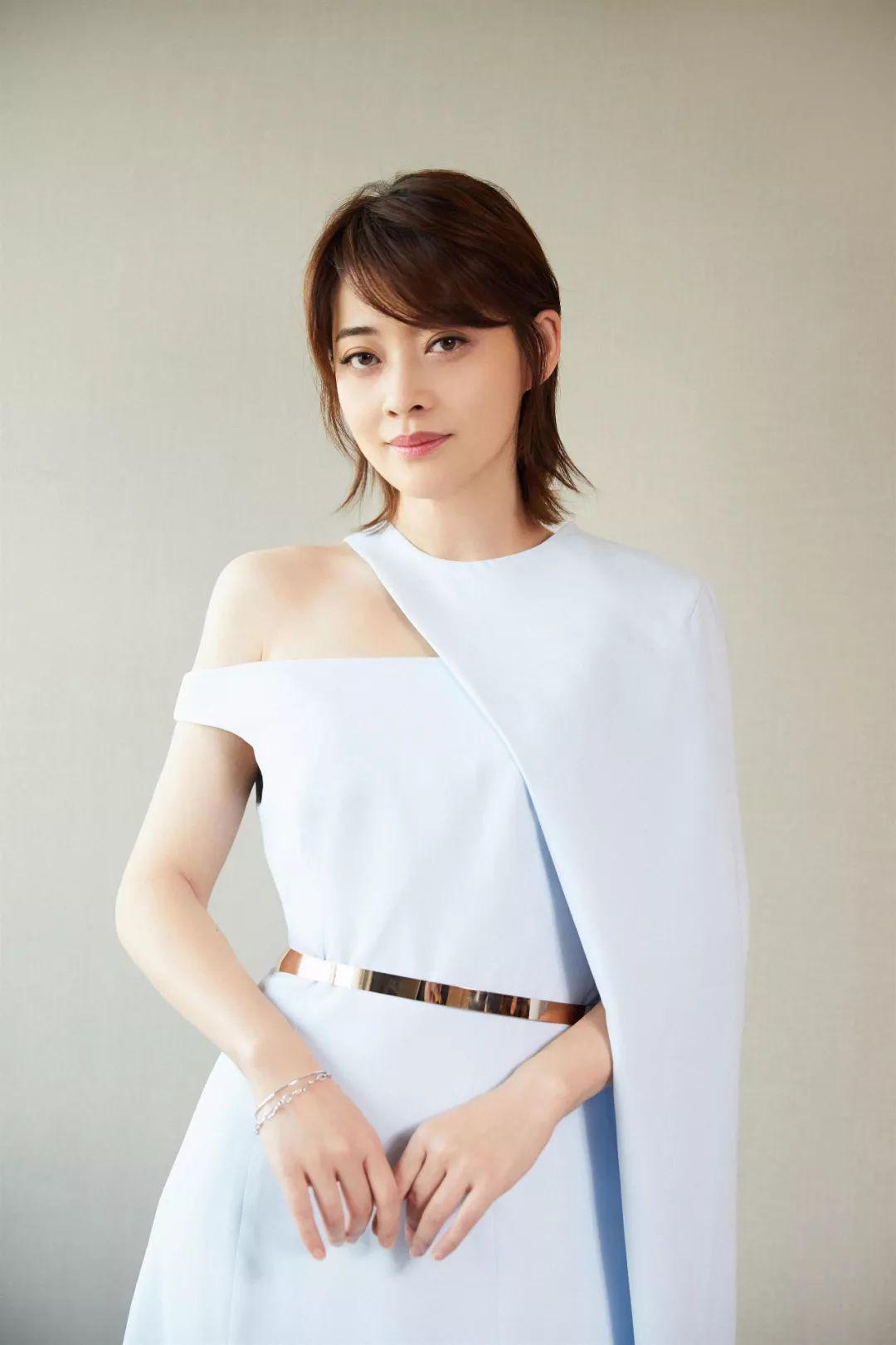 梅婷女儿参加钢琴比赛 梅婷的10岁女儿快快参加国际钢琴比赛,衣着朴素