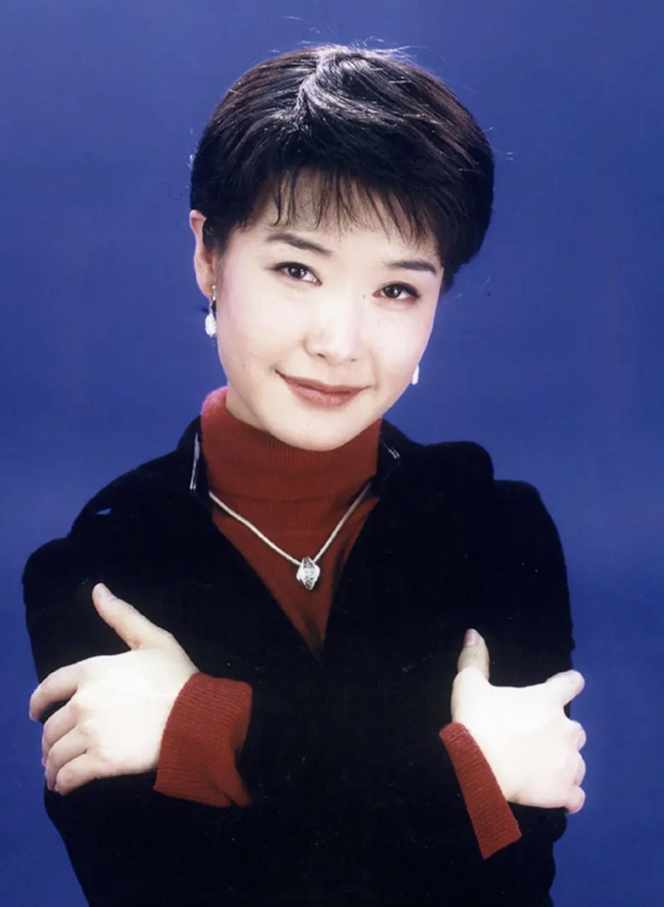 主持人王雪纯:与初恋结婚30年无子女,选择丁克的原因 王雪纯是一位