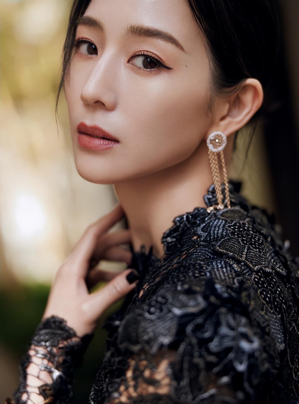 拒绝"潜规则"的4位女星 杨幂,李彩桦,张钧甯,戚薇,这4位女明星都曾经