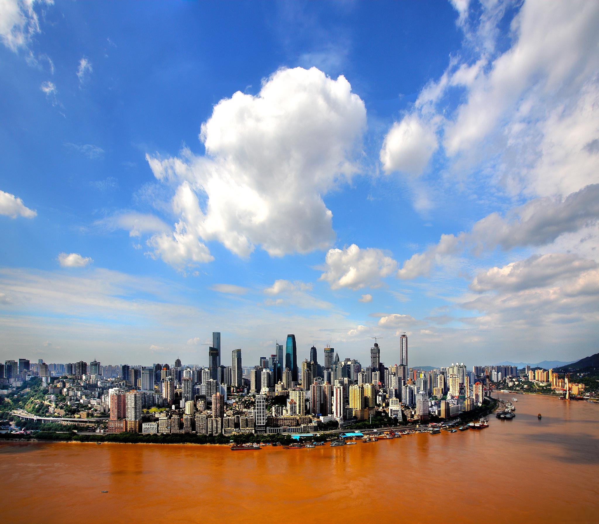 冬日重庆,暖阳山城的精彩之旅 不同于北方的严寒,重庆在12月份仍然