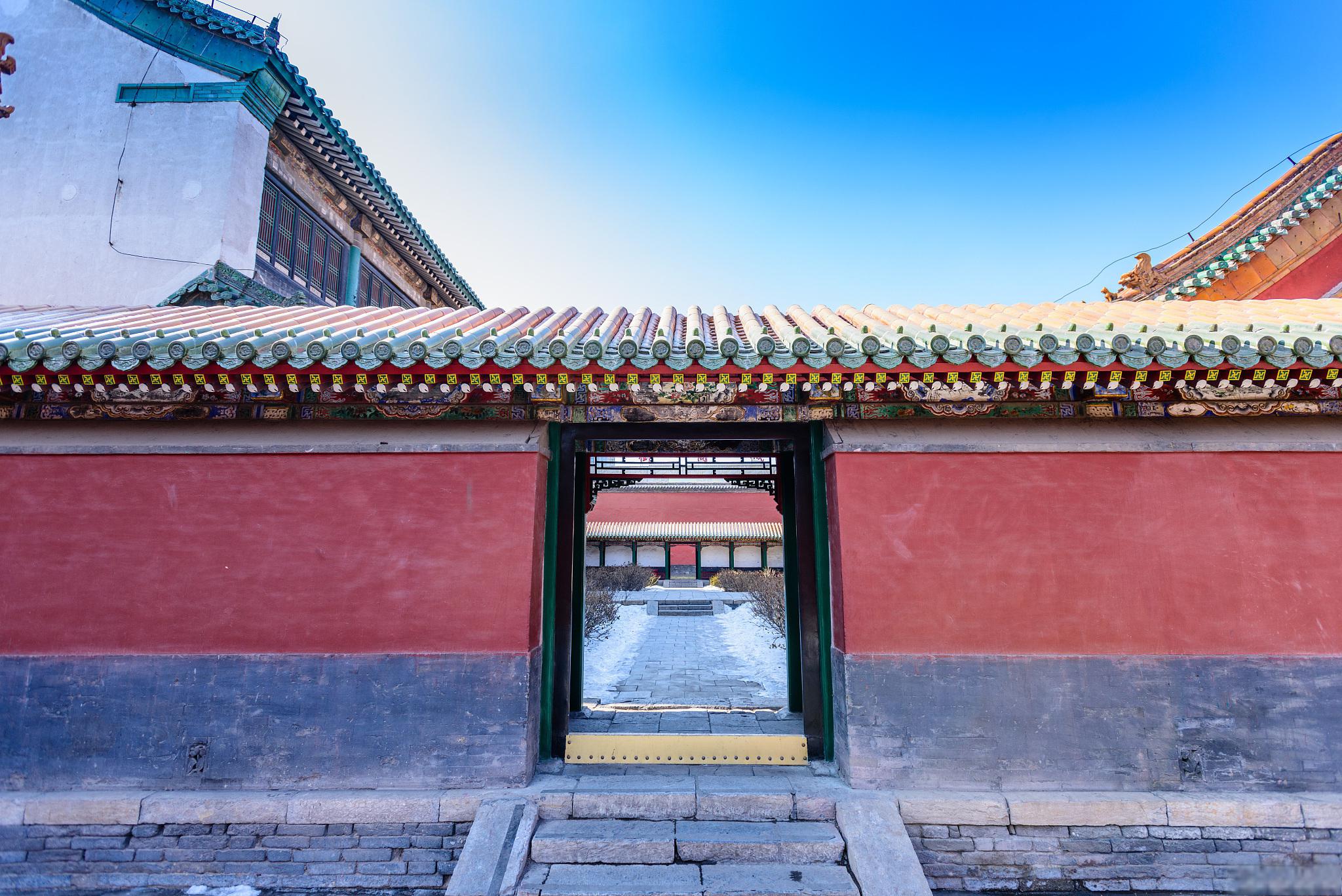 沈阳故宫攻略 沈阳故宫,又称盛京皇宫,位于辽宁省沈阳市沈河区,为清朝