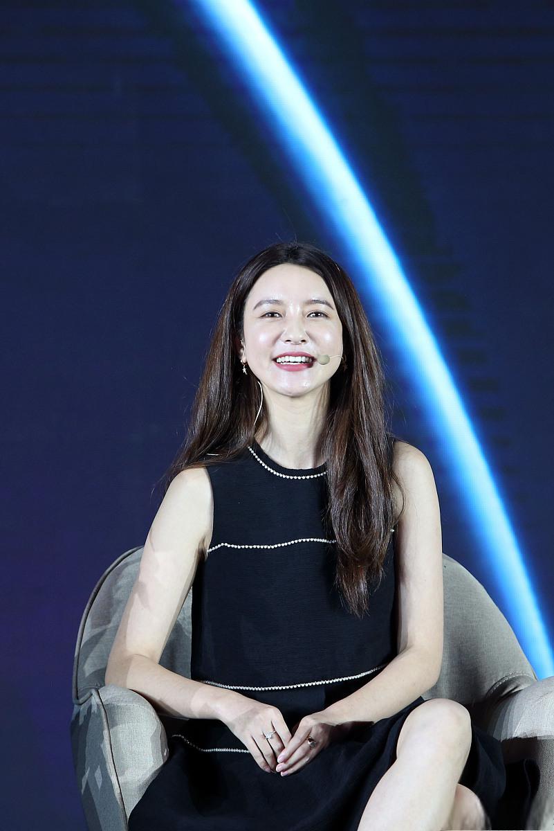 张大奕被代购骗1161万 网红张大奕被代购骗走1161万,这是一个警惕大家