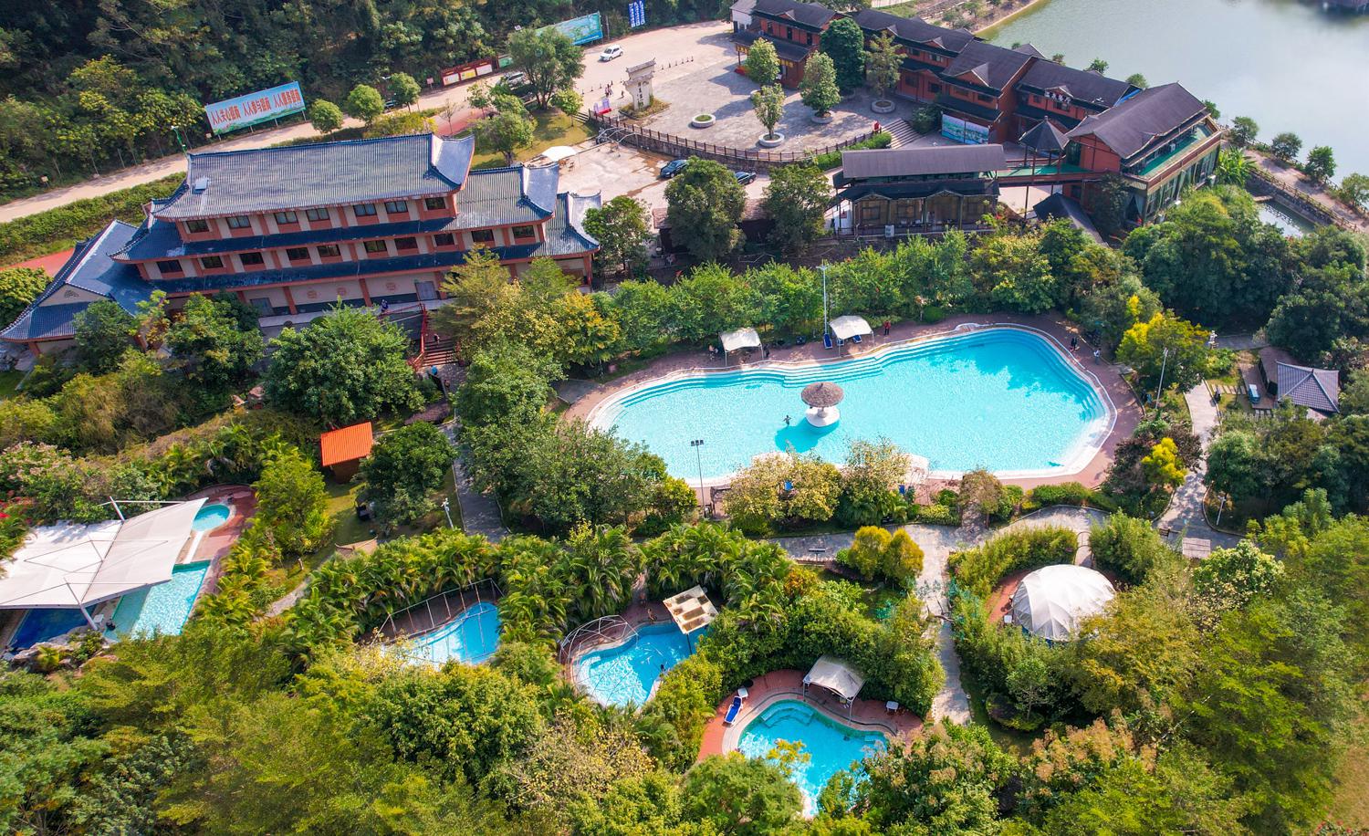 广西最美的网红温泉——布透温泉 布透温泉位于上思县城北面的十万