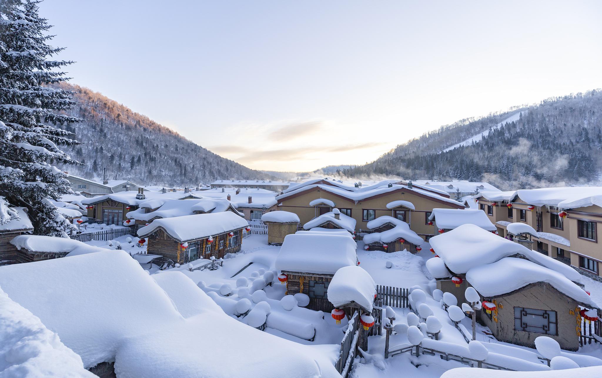 雪乡旅行攻略 雪乡,位于中国东北的黑龙江省,是一个充满纯净雪景和