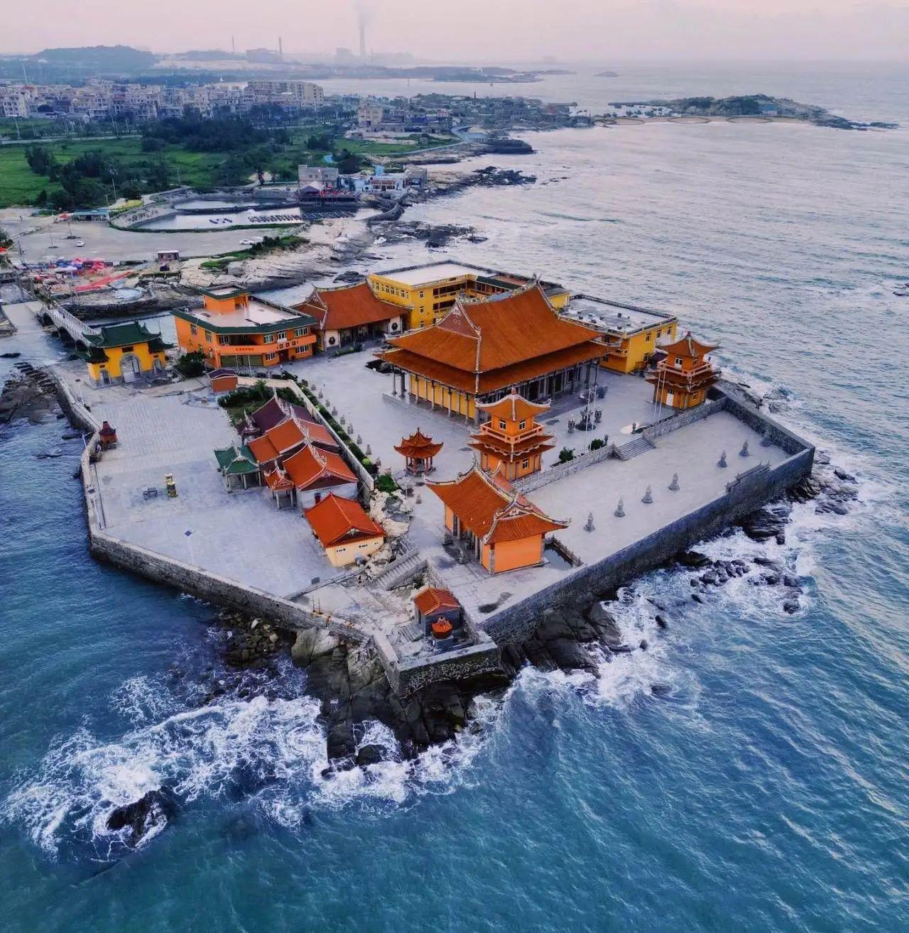 探秘泉州佛教圣地——洛伽寺 在中国东南沿海的福建省,有一个古城泉州