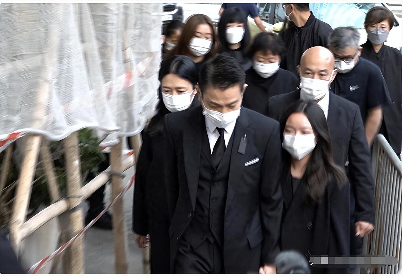 刘德华为父亲刘礼设灵的消息引起公众高度,更令外