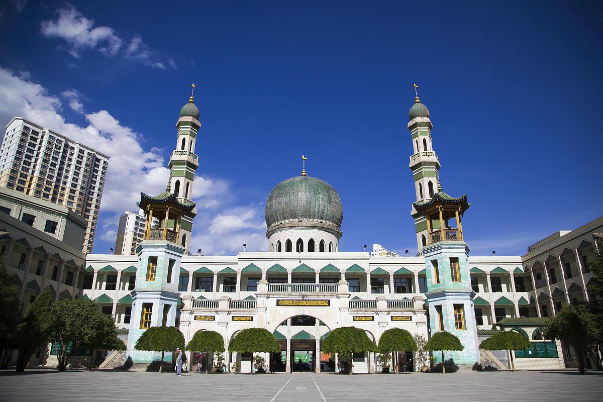 西宁旅游攻略 位于中国西北部的青海省省会西宁,是通往青藏高原的重要