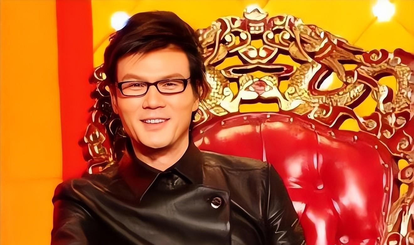 李彬:从龙套到综艺一哥的人生传奇 李彬,中国内地著名主持人,凭借其