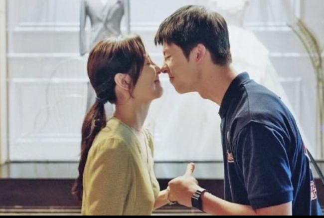 《你的婚礼》:跨年再相见 由韩天执导,许光汉,章若楠领衔主演的电影