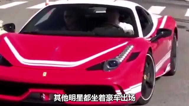 迪丽热巴受邀在大学城录制节目,为了避免被粉丝围观的她,直接让助理