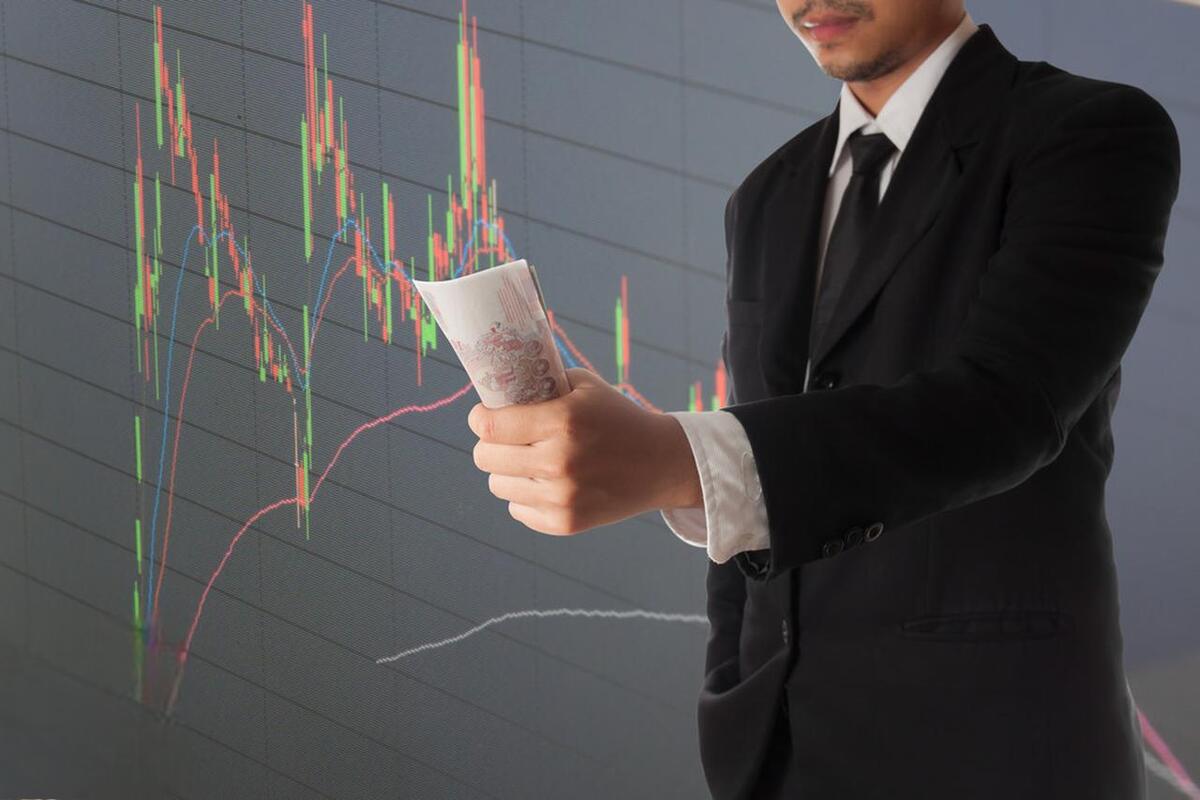 徐翔:股市传奇人生 徐翔,宁波涨停板敢死队总舵主,以其独特的投资策略