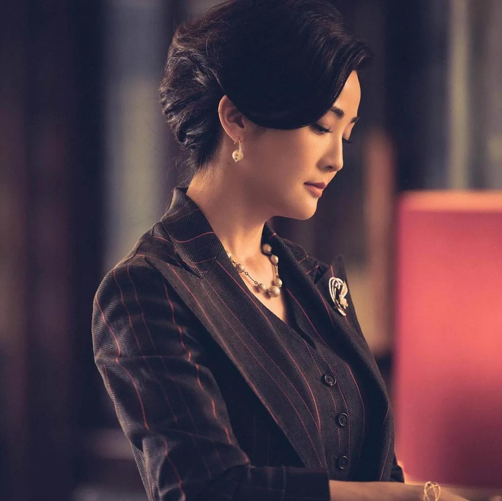 《金手指》:不可能人生 《金手指》备受期待,梁朝伟和刘德华相隔20年