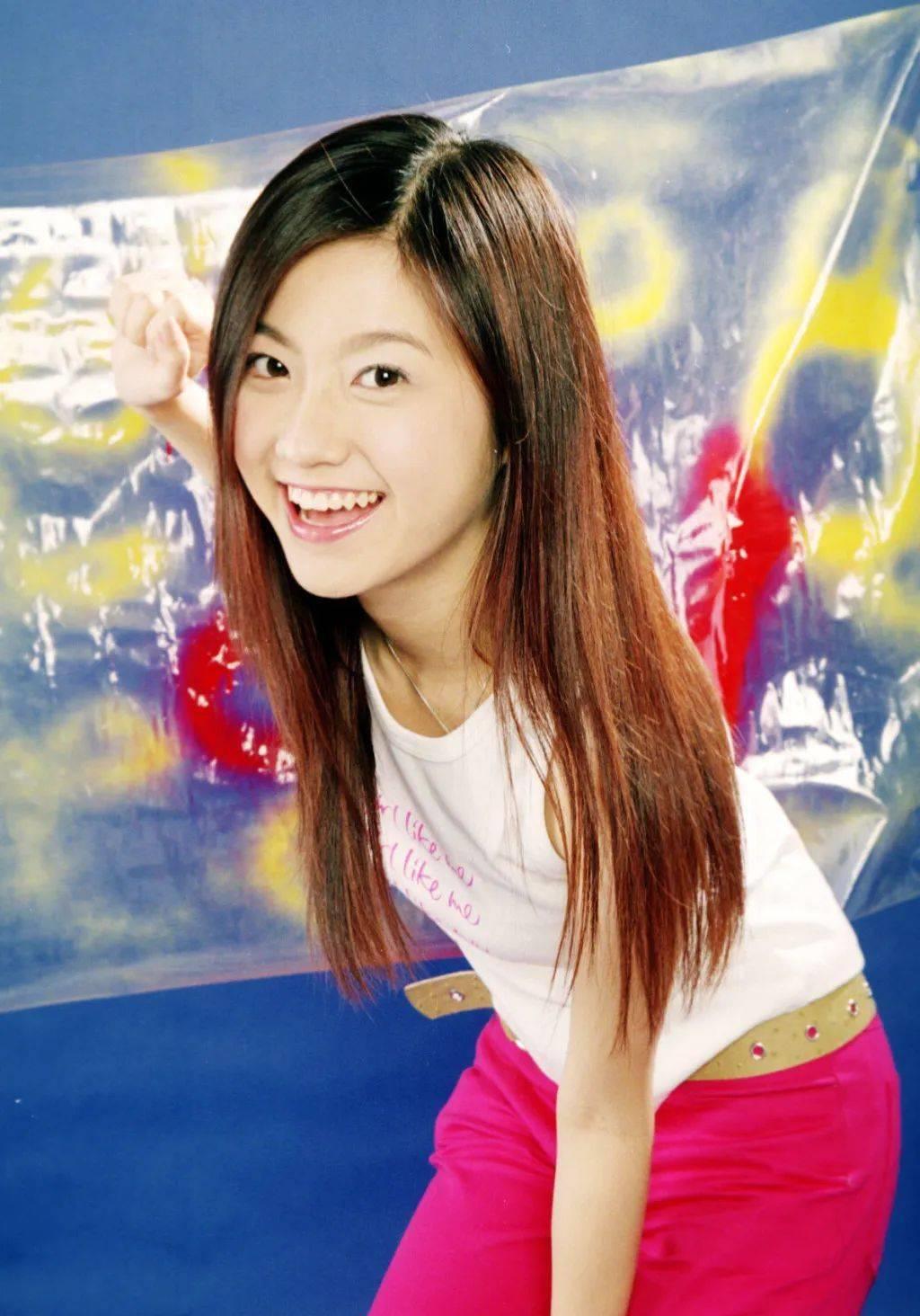 tvb花旦复古再现四公主美貌 tvb艺人陈自瑶最近以古装造型亮相,穿上了