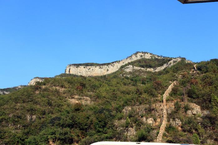 青天河景区 青天河景区位于河南省焦作市博爱县,是一个集世界地质公园