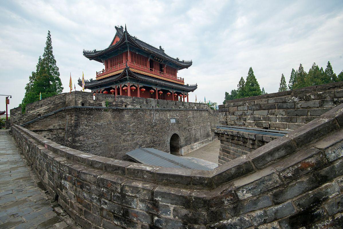 荆州古城旅游攻略一日游 荆州,湖北的璀璨明珠,承载着深厚的历史文化