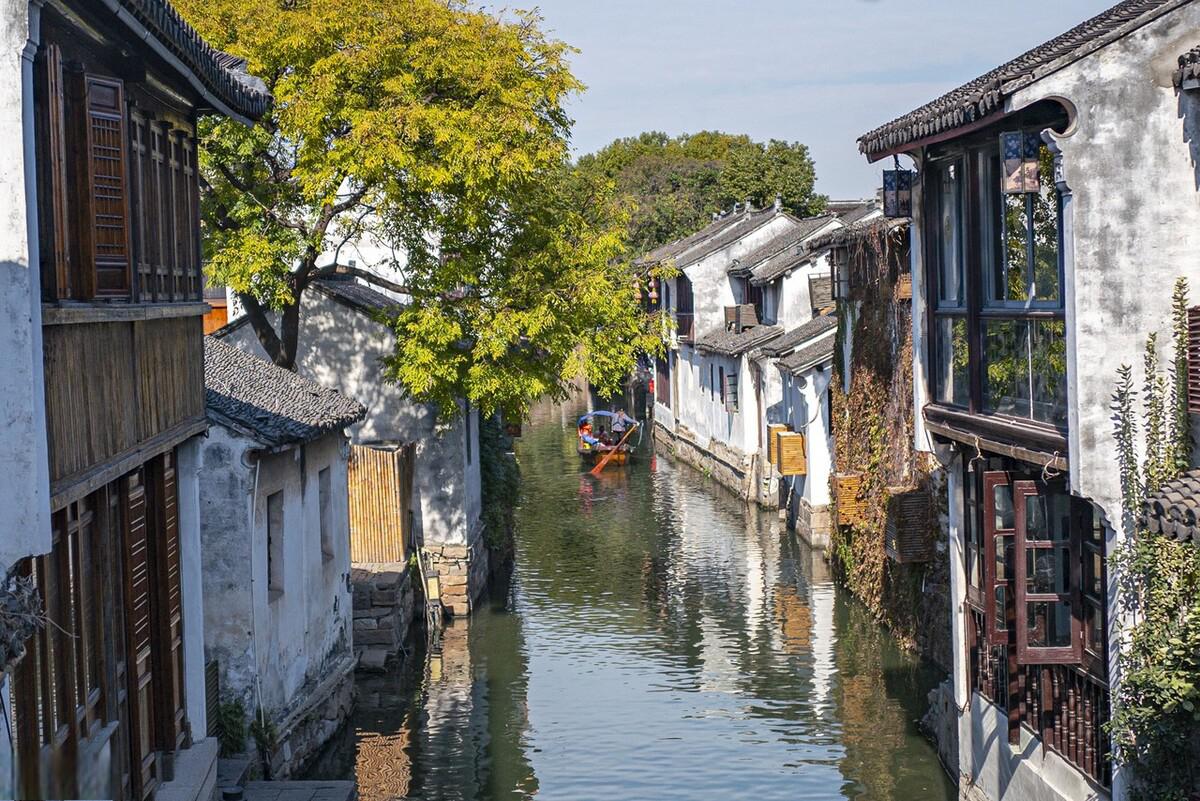 冬日游江苏昆山周庄,感受水乡古镇风情 随着冬季的脚步日渐临近,我迫