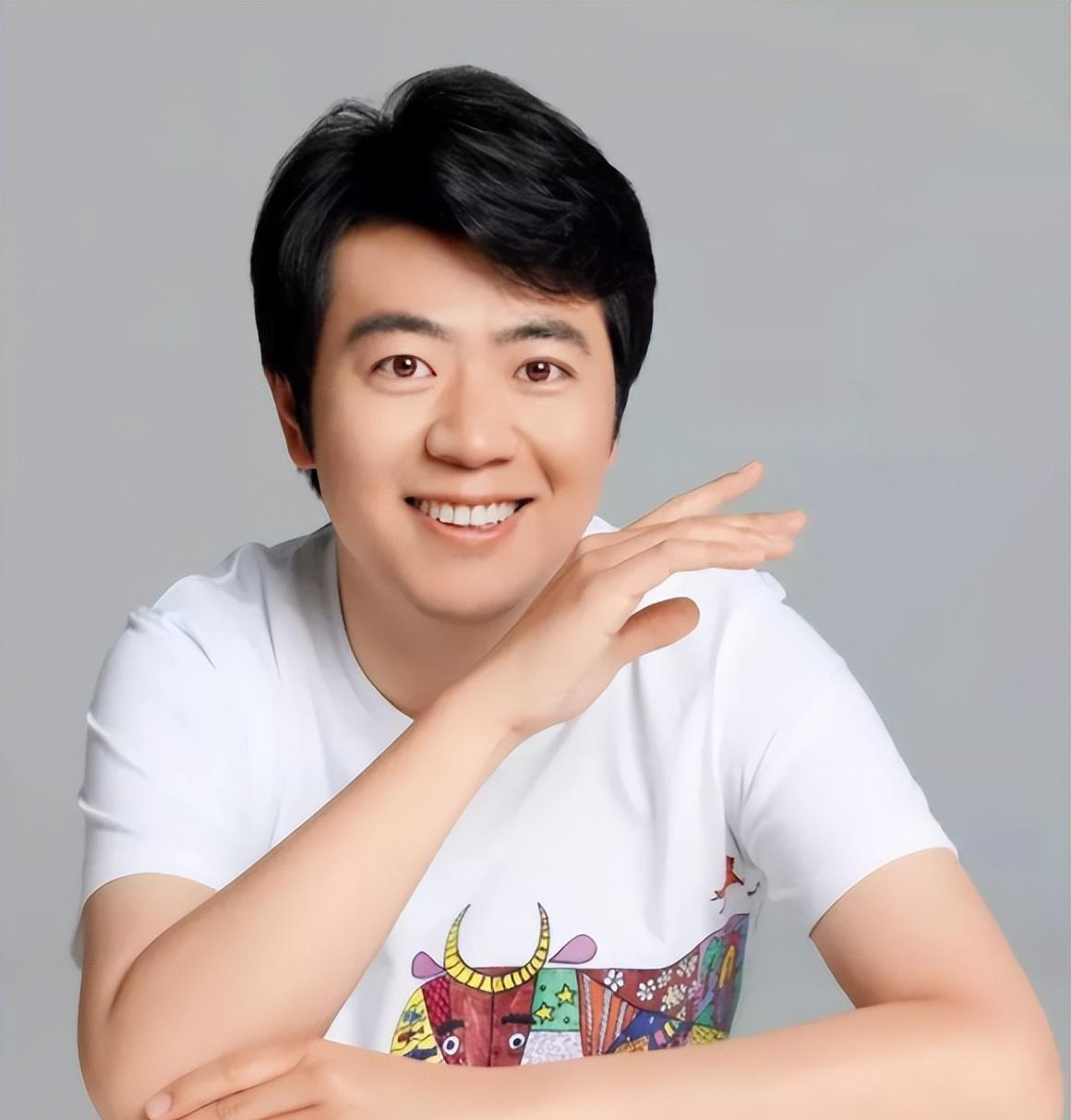 吉娜和郎朗:音乐与商业之间的冲突 这个故事展示了郎朗的成长,迷失和