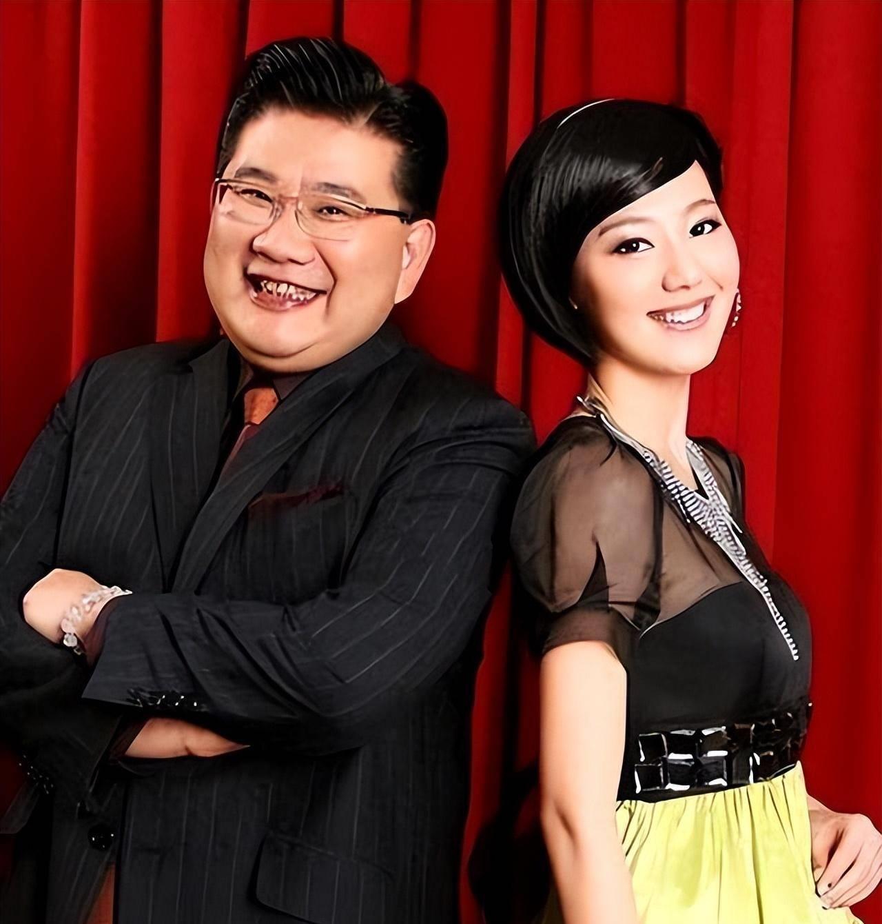 曹可凡:内娱的璀璨星辰与深度思考者 曹可凡,这位被誉为"上海第一主持