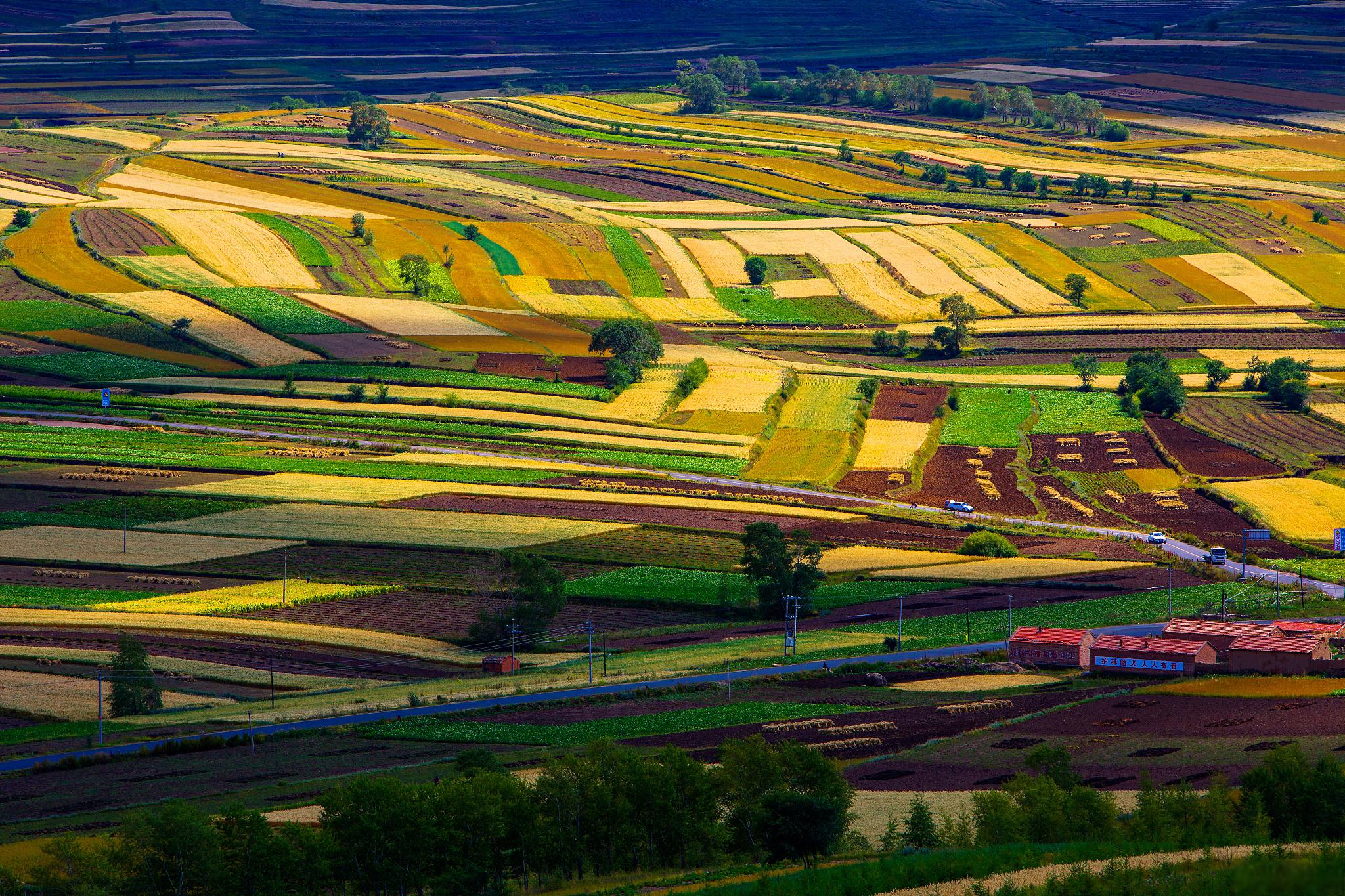 张北草原天路自驾游攻略 张北草原天路位于我国河北省张家口市张北县