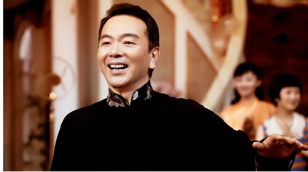 张晨光:多才多艺的演员 张晨光,一个大器晚成的演员,曾是少女心目中的