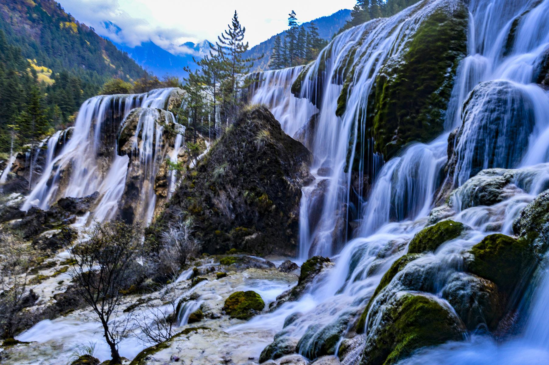 中国最美的瀑布景点 中国的自然风光千姿百态,其中瀑布景观以其磅礴的