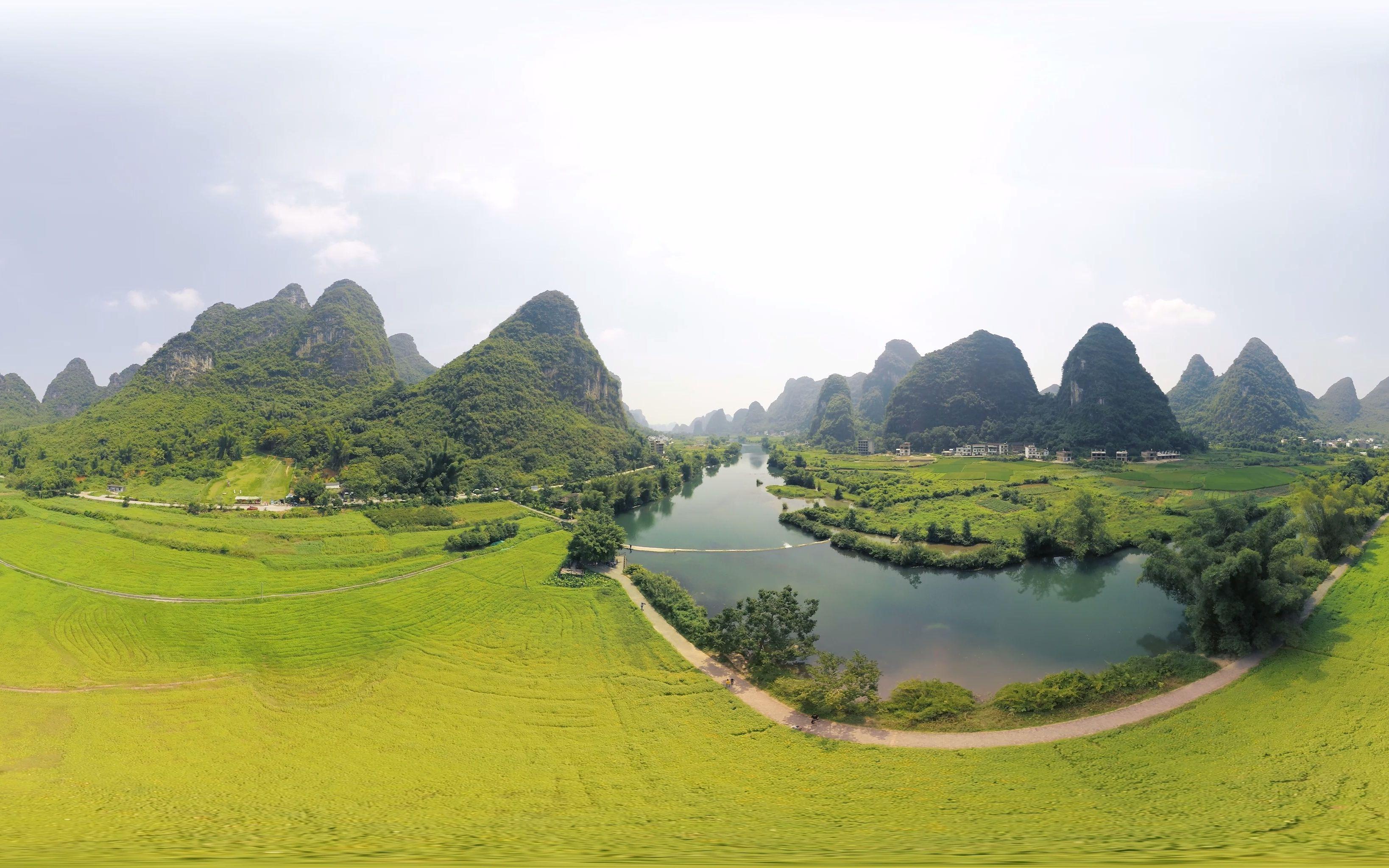 vr全景游览桂林山水 桂林山水以其独特的地貌和优美的自然风光吸引了