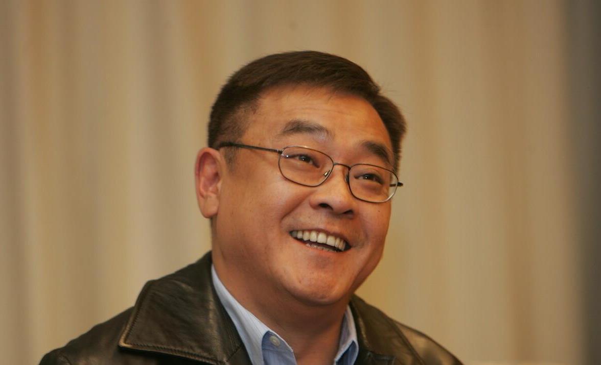 胡静:远嫁异国婚后获得皇室爵位 胡静与马来西亚百亿富豪朱兆祥于2008