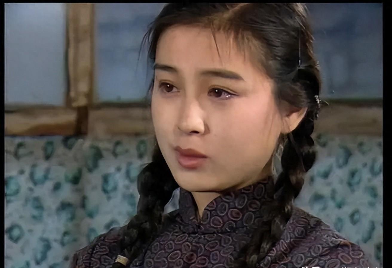 《女人不是月亮》:女性自我追求的年代剧 《女人不是月亮》是一部展现